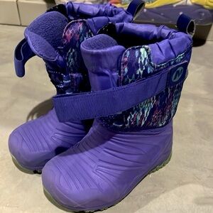 Toddler size 8 winter boots